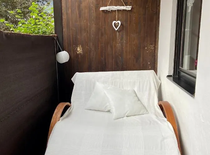 Апартаменти Puppi' S Nest Mit Alpspitzblick In Garmisch- Partenkirchen